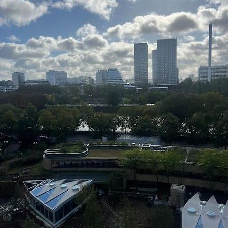 Tour Eiffel Terrasse Vue Seine Apartment Paris Bagian luar foto